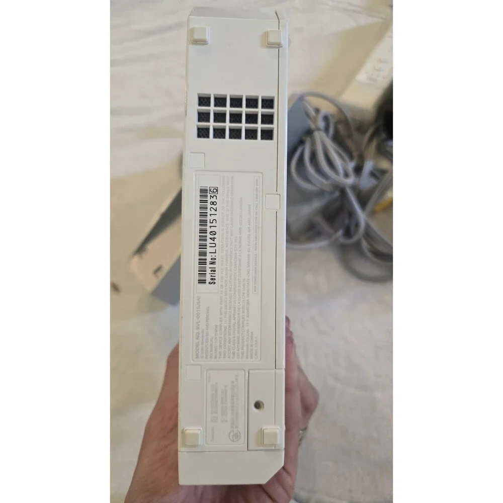 Wii RVL-001 With Madden And Tiger Woods Games